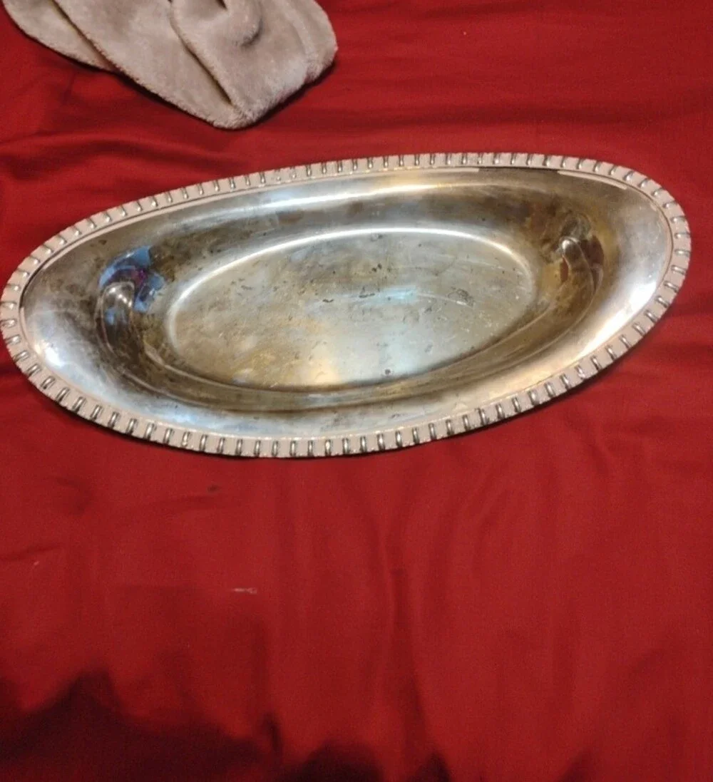Silver plate Oval Bread Vintàge Serving Tray - Classic Home Dining